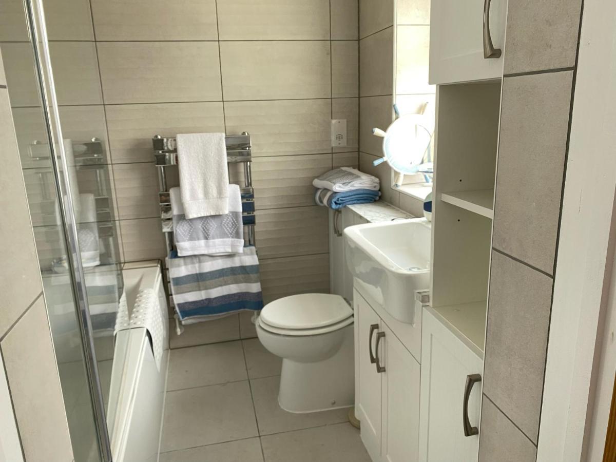 Pagham Getaways Hotel Bagian luar foto
