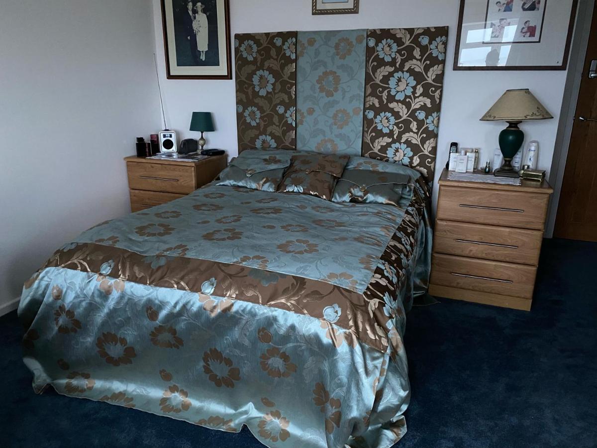 Pagham Getaways Hotel Bagian luar foto